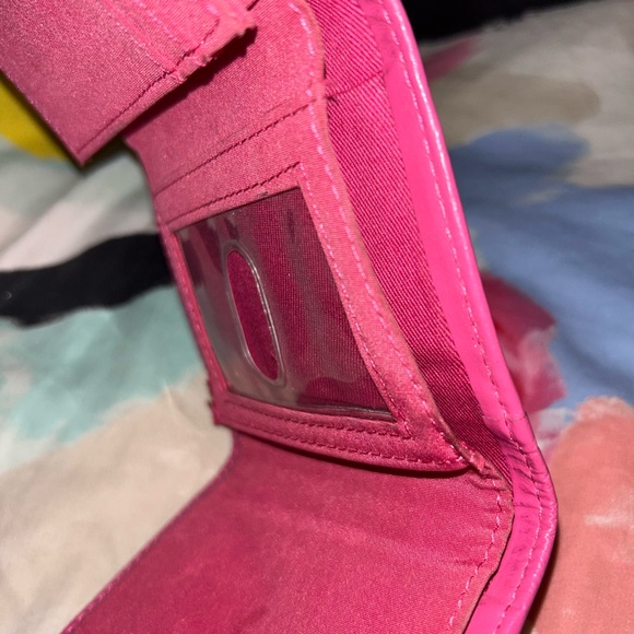 Heart Fossil Wallet - Picture 4 of 5